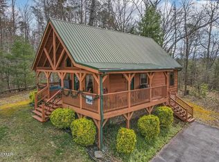 2062 Bird Ridge Rd, Sevierville, TN 37876