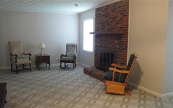 5th image of 2528 Goldenrod Dr