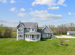 N8582 Wiersma Dr, Cambria, WI 53923