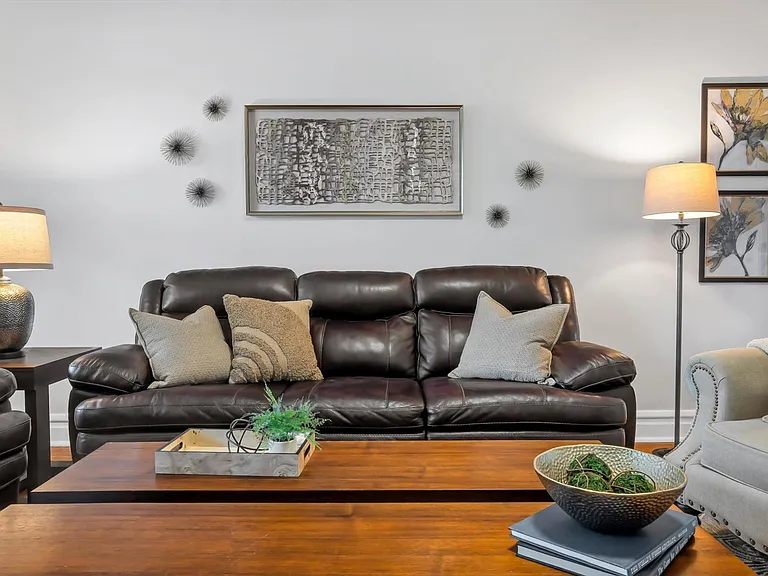 1309 McCausland Ave #3S — Photo 4