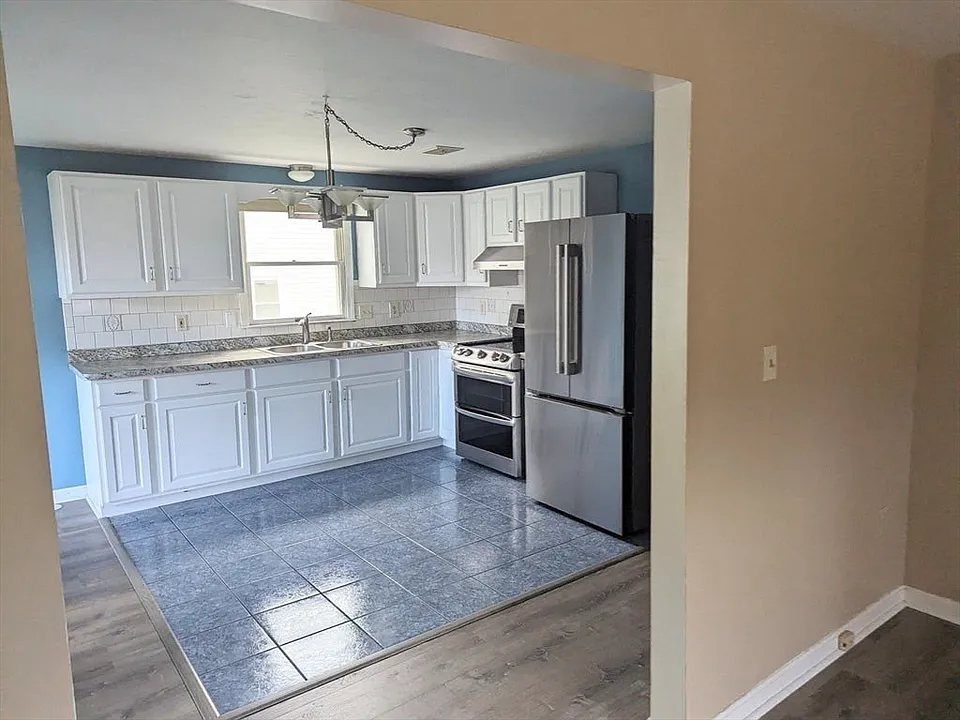 25 Brodeur Ave #1