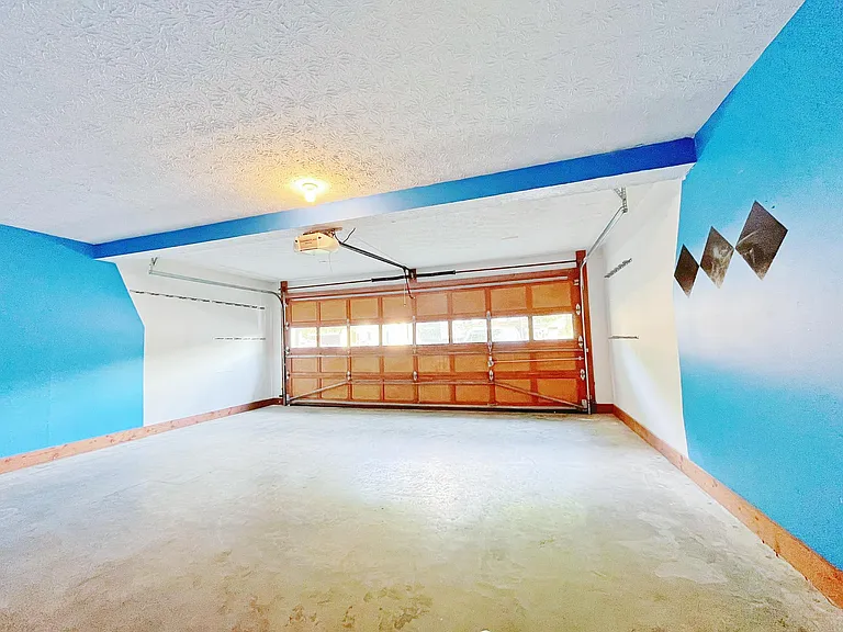 3060 Oak Meadow Dr — Photo 36