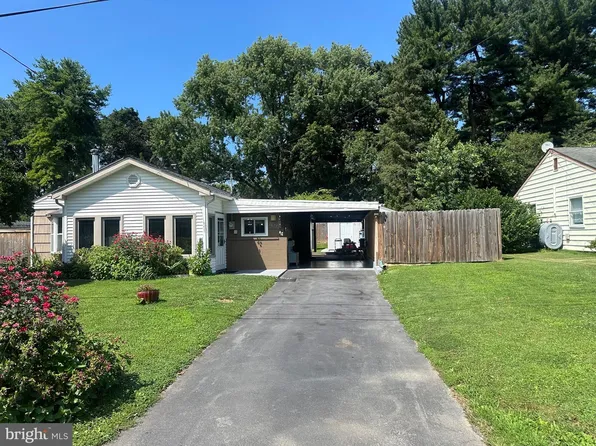 2627 Valley Rd, East Petersburg, PA 17520