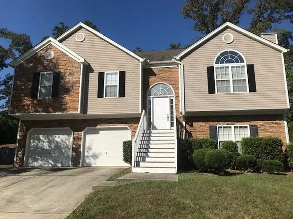 5756 Newnan Cir, Smyrna, GA 30106