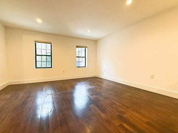 2nd image of 316 Halsey St #1