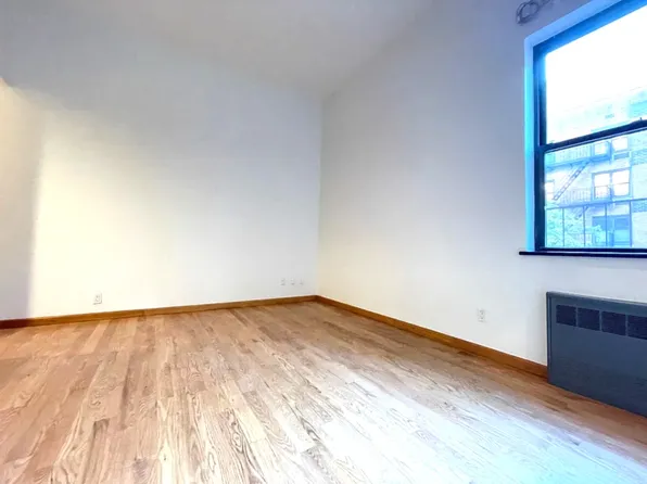 643 Broadway image 2 of 11