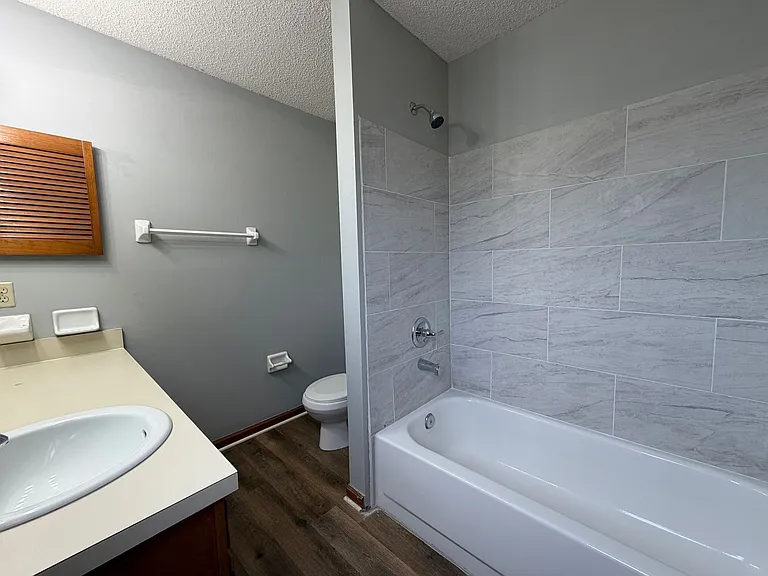 13326 Currituck Dr N — Photo 7