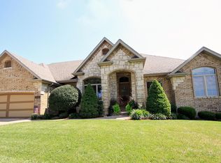 2989 W Cedarbluff Dr, Springfield, MO 65810