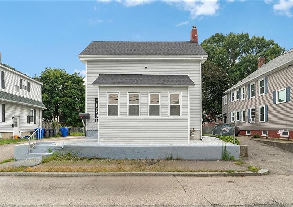 1st image of 179 Woodward Ave