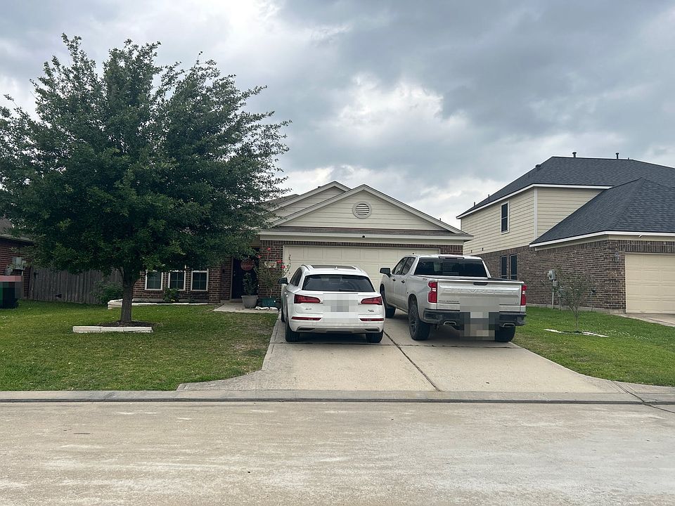 1st image of 17915 Seco Creek Ln