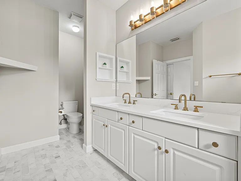 2607 W Cleveland St #C — Photo 21