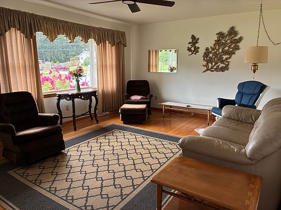 Living room.