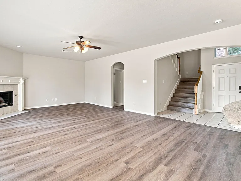 8009 Riverwalk Trl — Photo 33