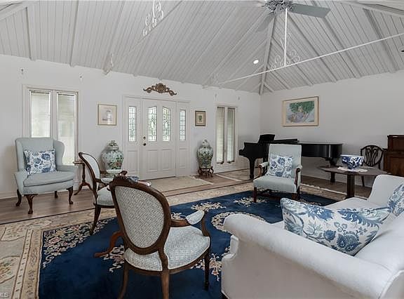 5th image of 1433 Butterfield Ct