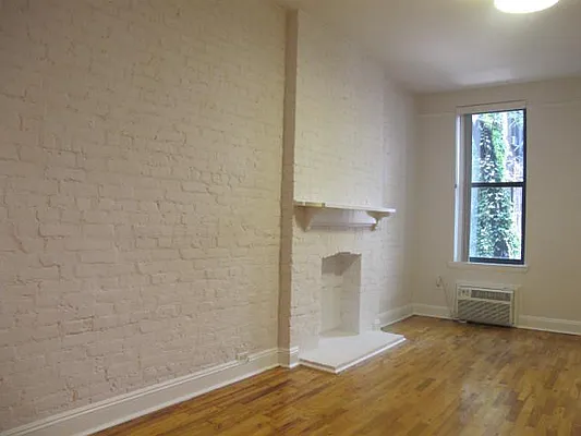 Rented by Metropolis Real Estate of Manhattan | media 6