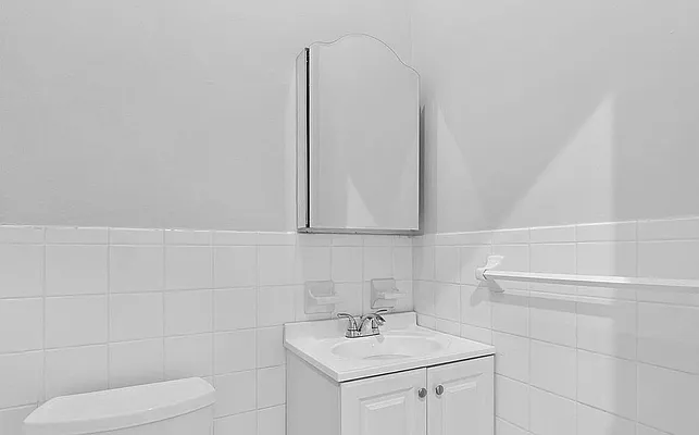 Rented by REAL New York | media 14