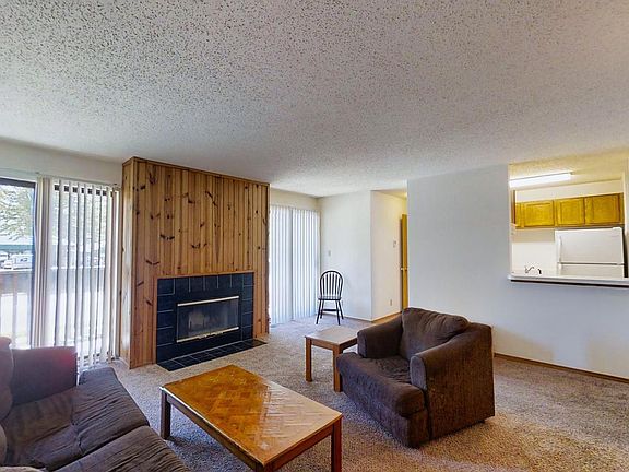 3rd image of 903 N Lincoln Ave #102