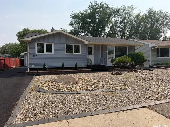 107 Merlin CRESCENT, Regina, SK S4R 3E6