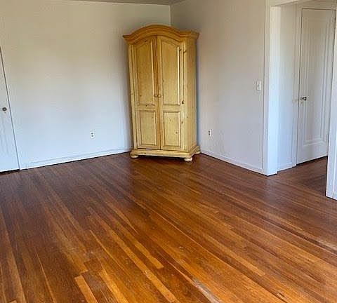 2nd image of 604 Tompkins Ave APT D17