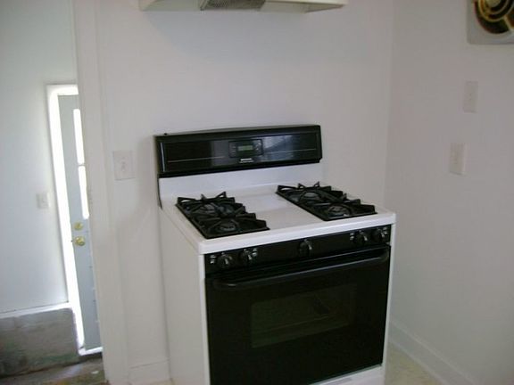 4th image of 1232 W Ocean View Ave #A