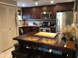 619 Blue Ridge Dr, Medford, NY 11763