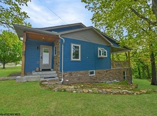 1114 Harvatis St, Morgantown, WV 26508