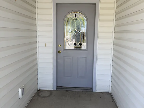 2112 Mead Ln, Montrose, CO 81401