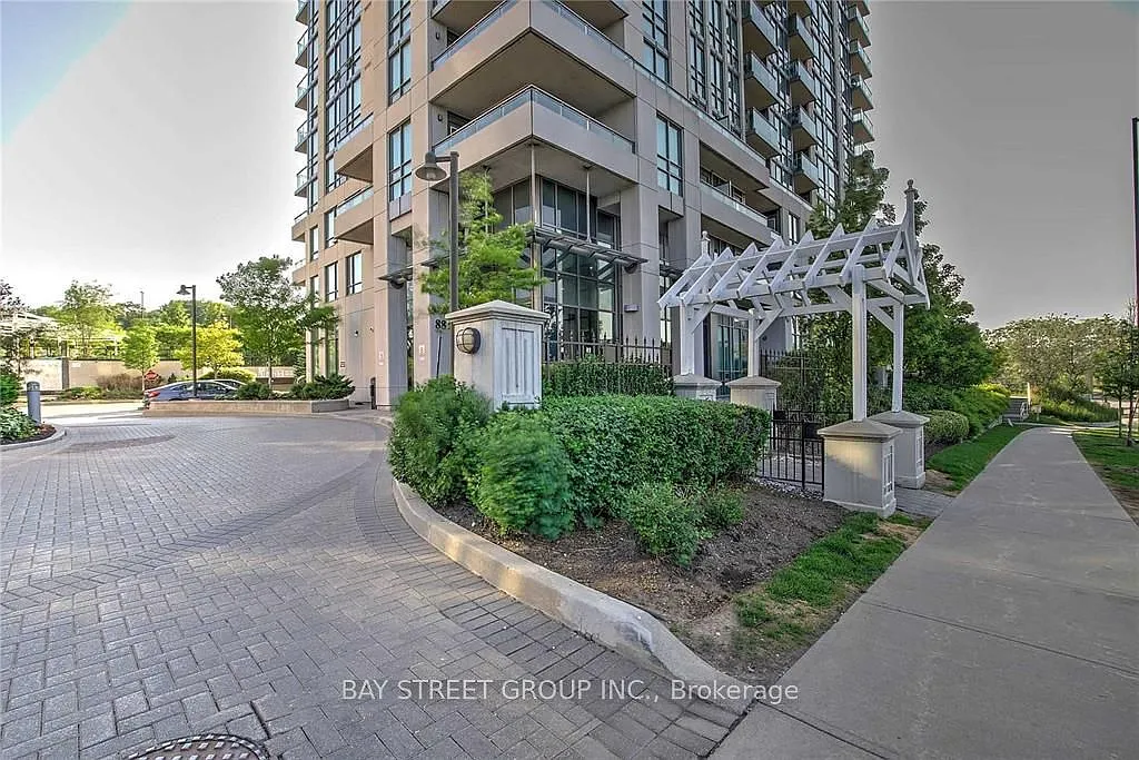 2 bed, $3,090 — Photo 3