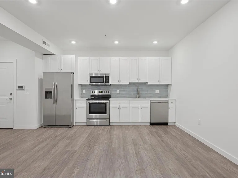 1617 Ridge Ave #19-F — Photo 7