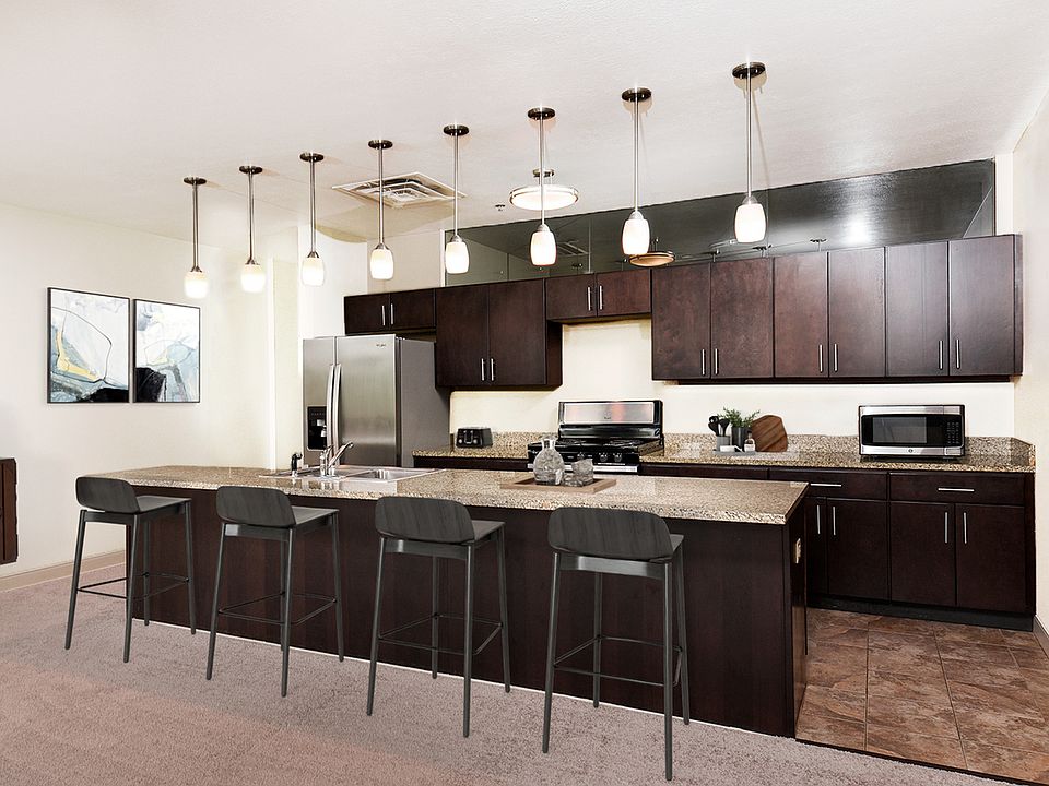 Spacious Kitchen with Island