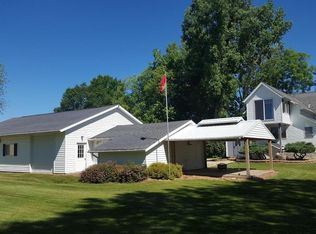 N6279 Meadow Rd, Algoma, WI 54201