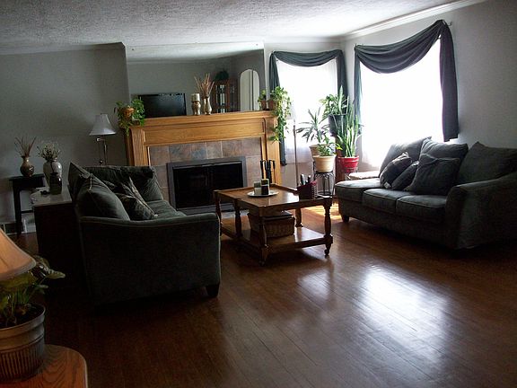 5th image of 65306 Hillview Ave