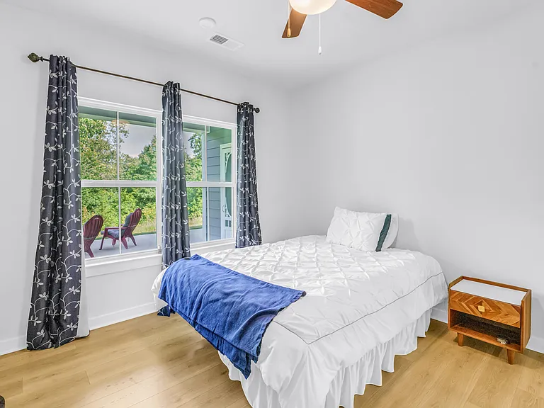 2107 Bluet Dr — Photo 34