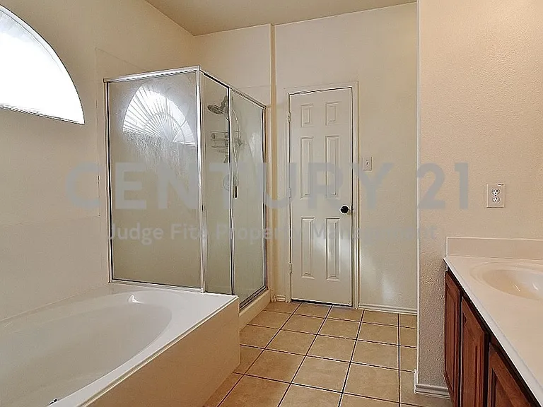 10125 Sourwood Dr — Photo 12