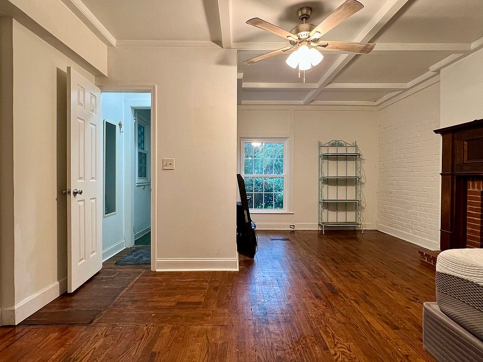 Suite entrance from private entry
