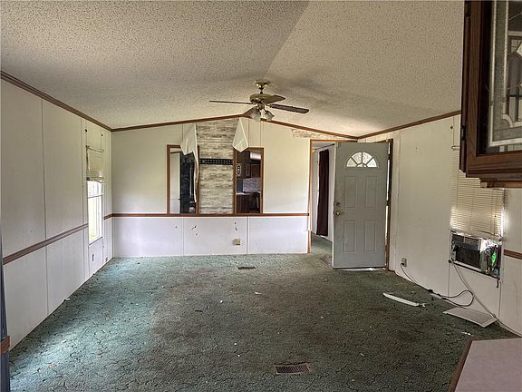 5th image of 200 Moffett Ln