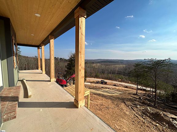 3rd image of 446 N Glassy Mountain Rd