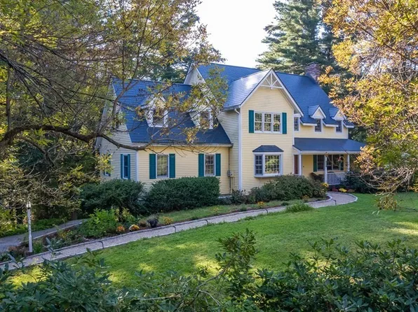 160 Woodland Mead, South Hamilton, MA 01982