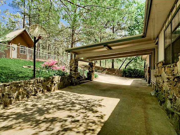 3rd image of 14092 Cardinal Ln
