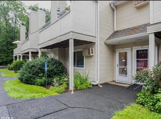 204 Willow Spgs, New Milford, CT 06776