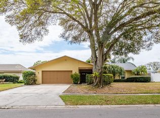 2825 Long View Dr, Clearwater, FL 33761