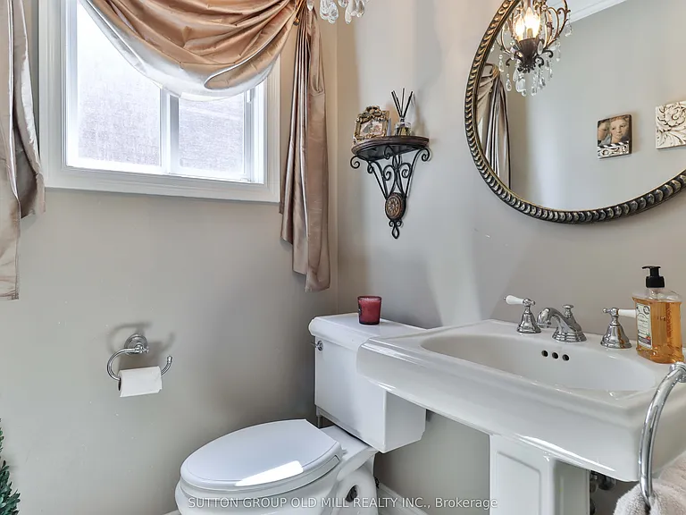 6835 Forest Park Dr — Photo 15