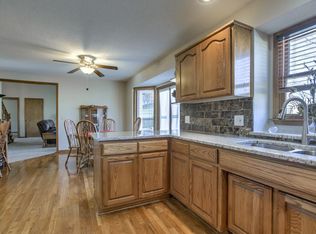 5108 NW 66th St, Kansas City, MO 64151