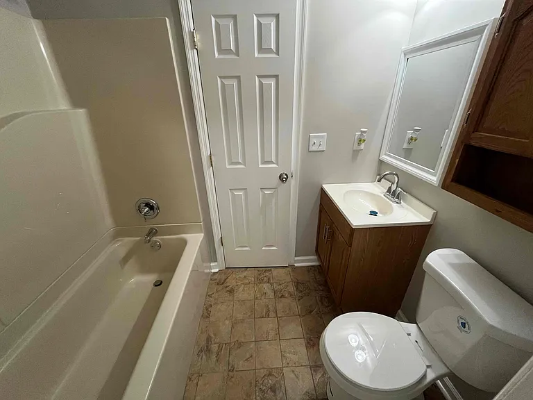 125 Greenwood Cir — Photo 7