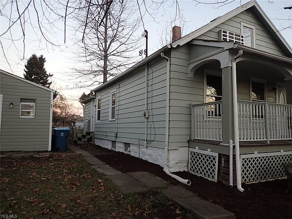 2nd image of 2941 Seneca Ave