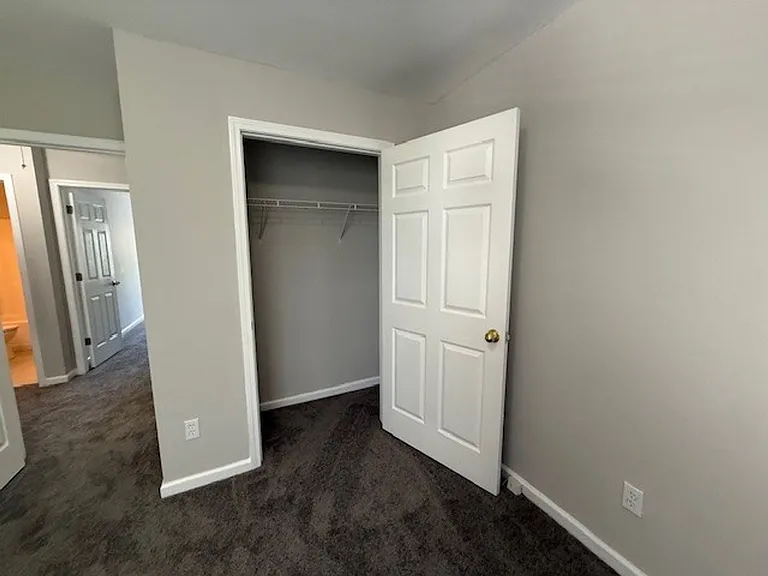 7043 Brookview Crk — Photo 16