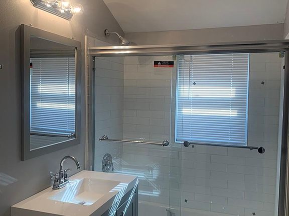 3rd image of 1641 N Albany Ave #2