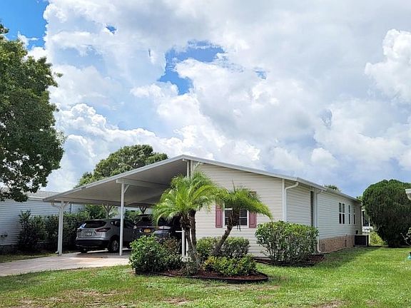 2nd image of 1284 Gardenia Dr