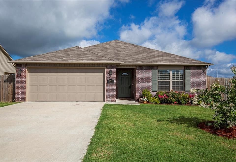 1st image of 851 Meadowridge Ct