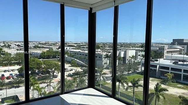 5252 Paseo Condo — Photo 4